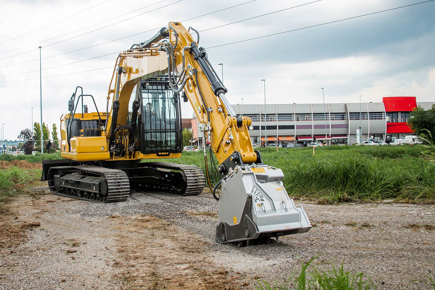 FAE RPL/EX Asfalttijyrsin Kaivinkoneeseen - Image 5