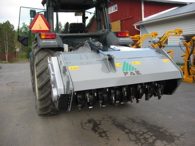 FAE SSL raivausjyrsin takaluukku kiinni