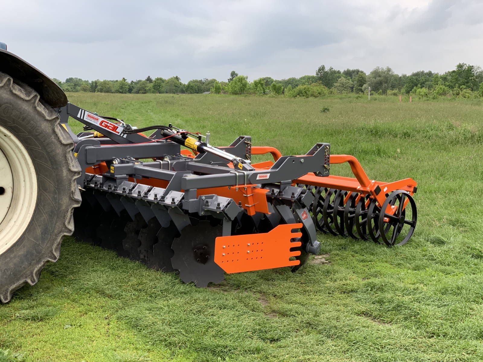 Mandam GAL-C 3,5m lautasmuokkain hinattavana - Ennakkomyynti - Image 5