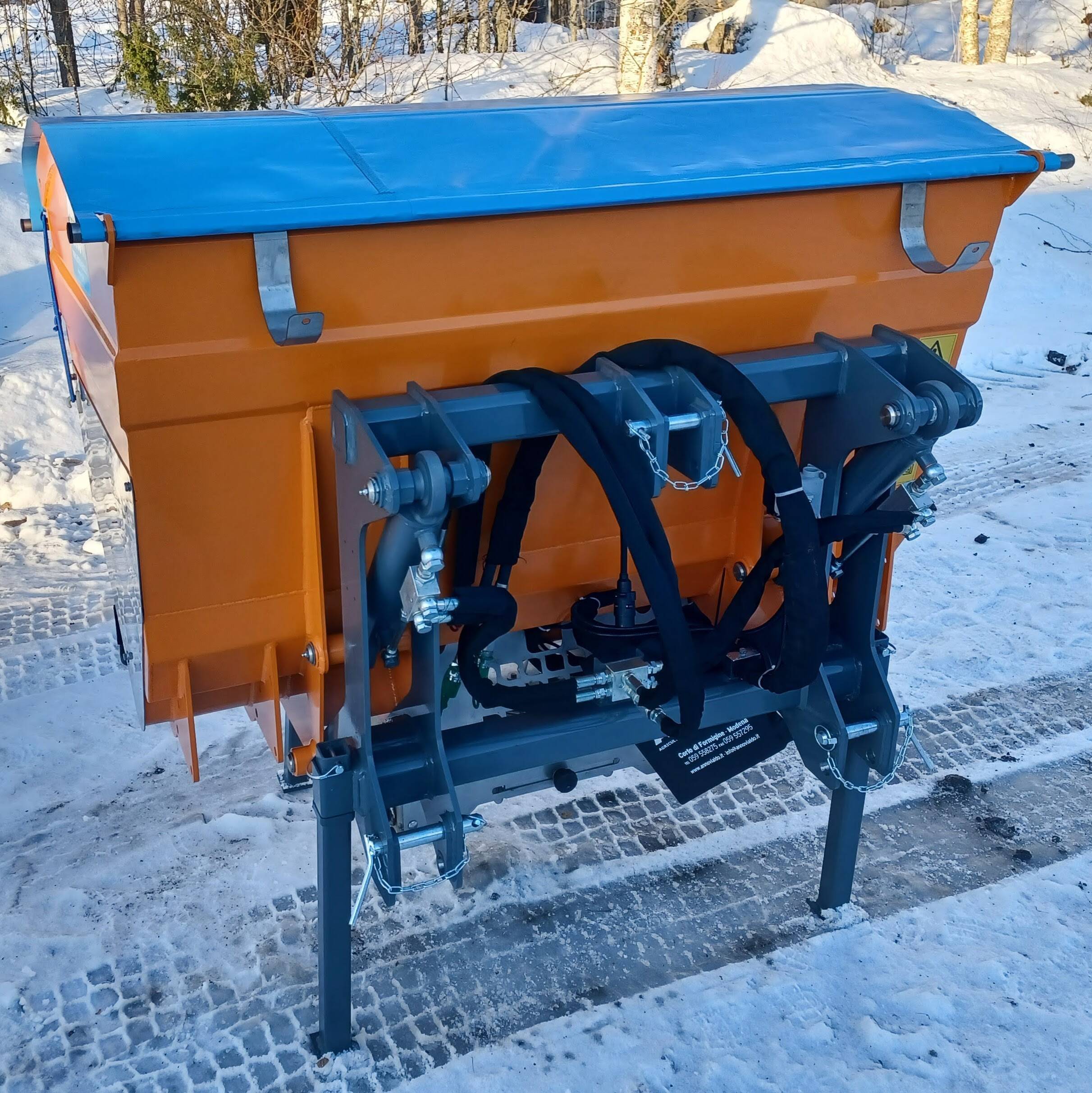 Hiekoitin etuviistosta 1