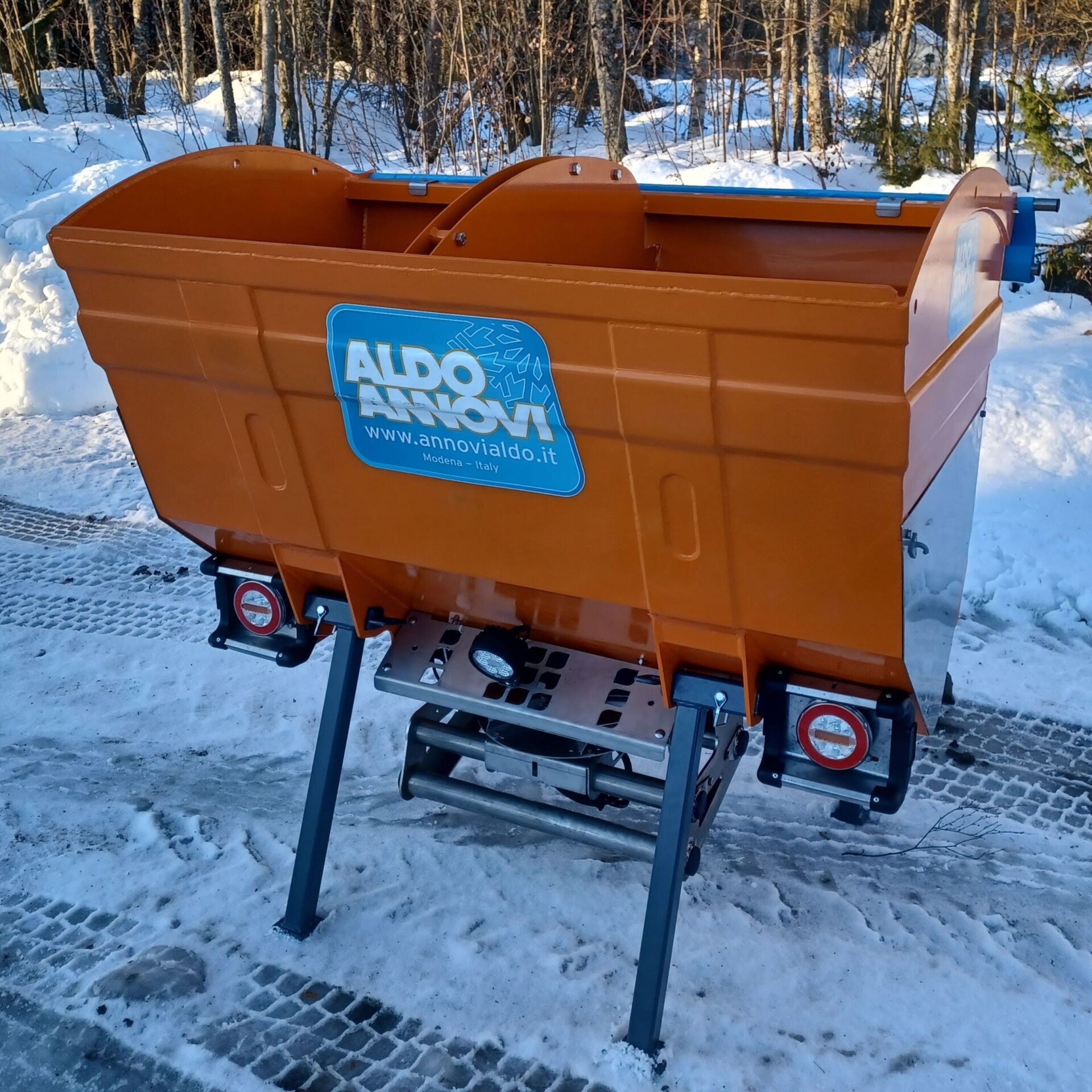 Hiekoitin takaviistosta 2