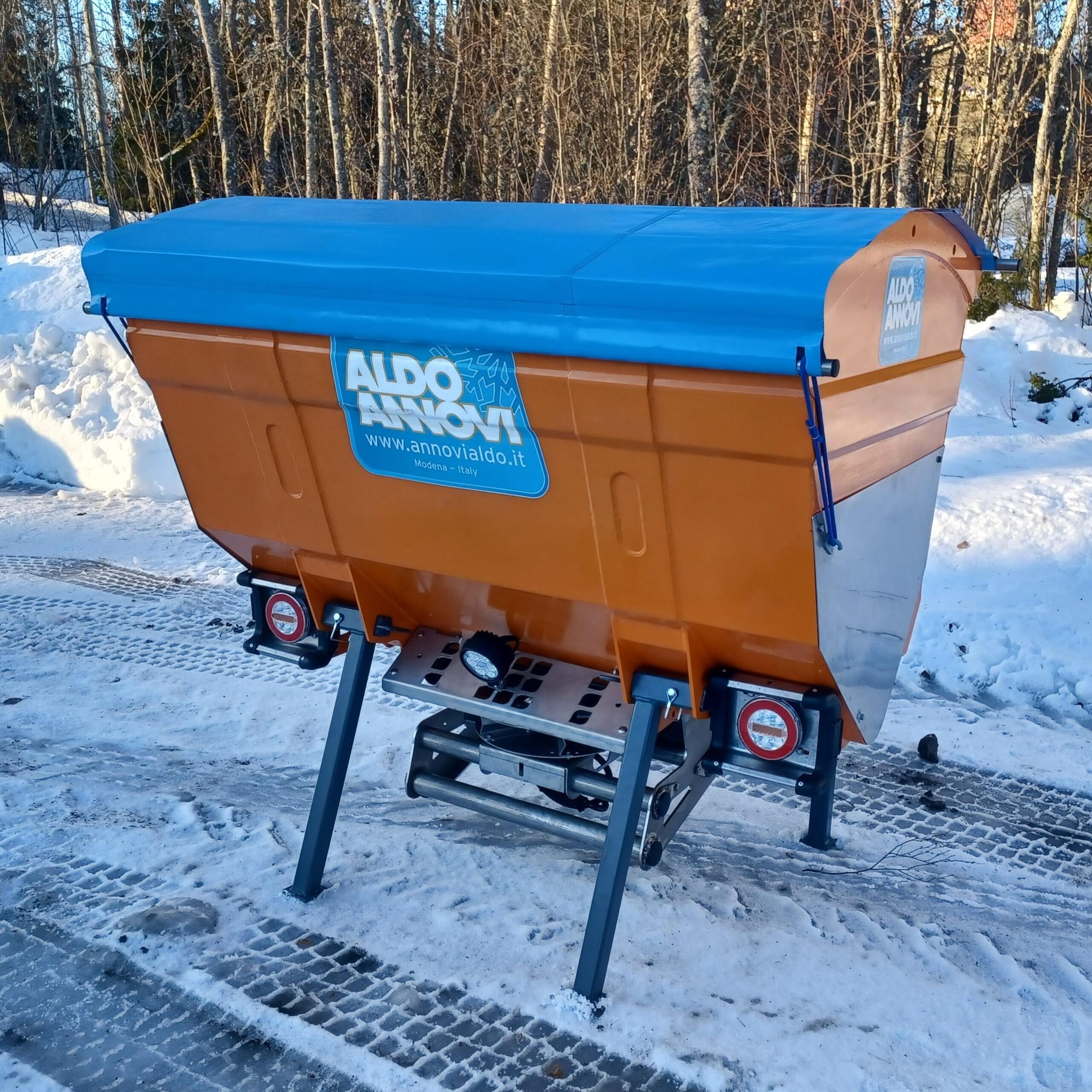 Hiekoitin takaviistosta 4