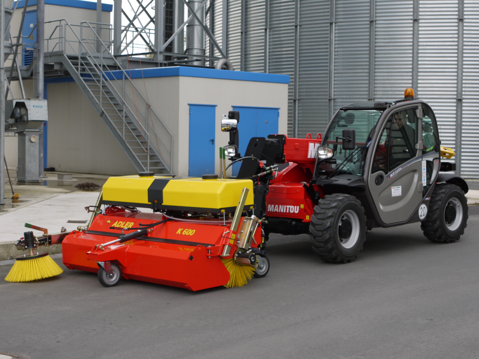 Adler K600 Avoharja & Keräävä harjalaite