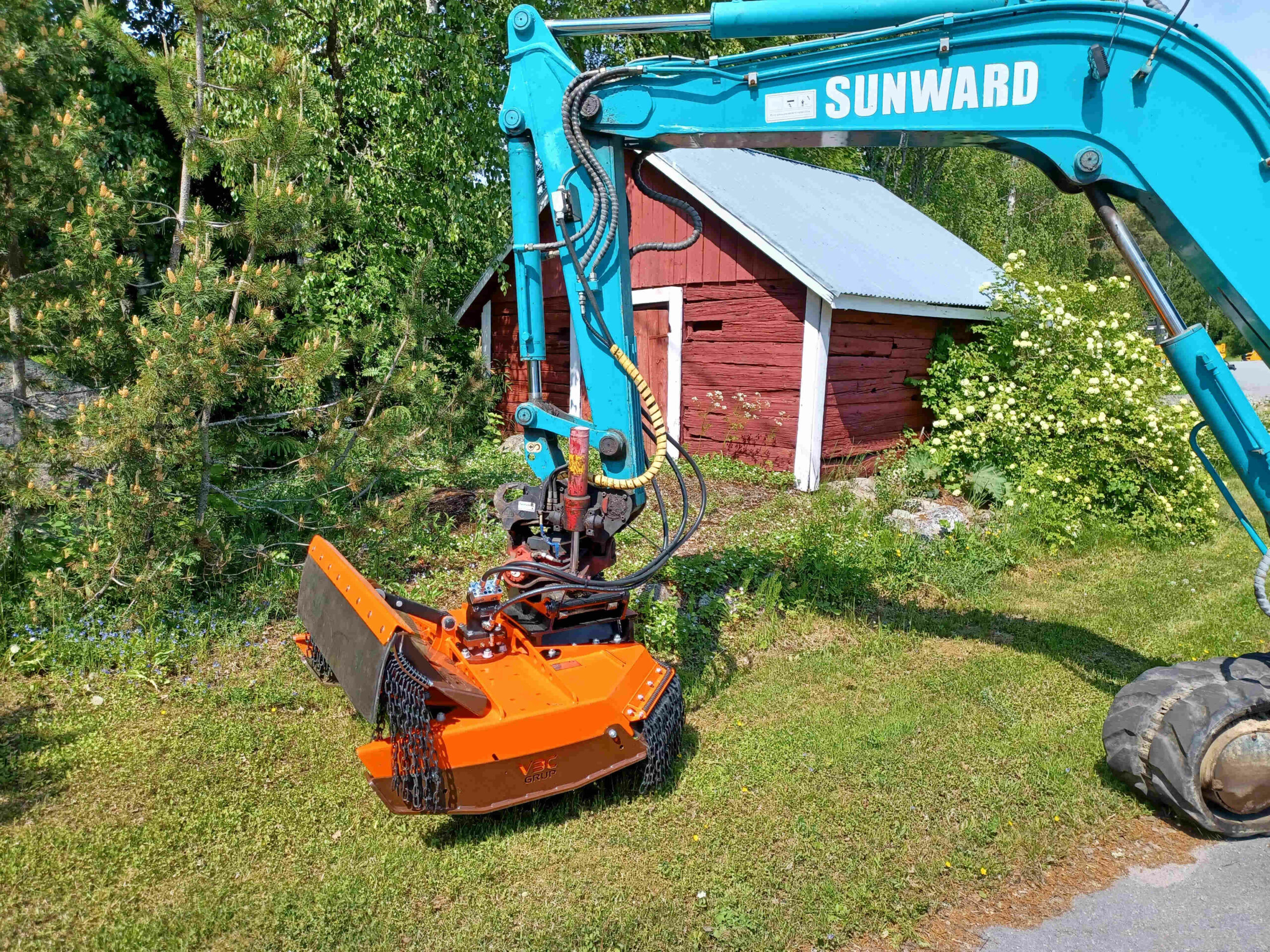 RCH 1150 HD leikkuupää kaivinkoneen puomissa