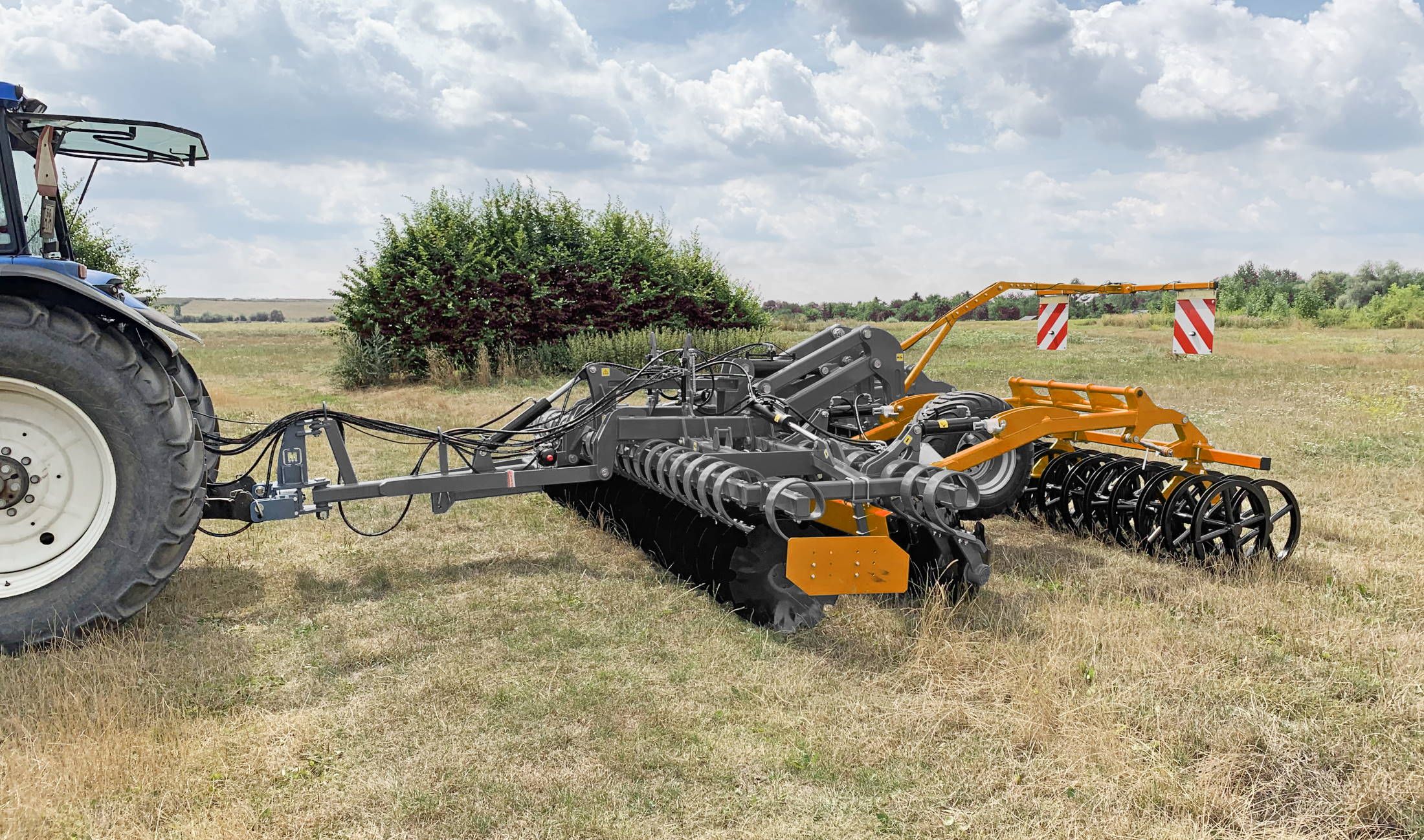 Mandam lautasmuokkaimet kivisille maille