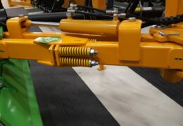 Teleskooppinen sivusiirron joustopuomi